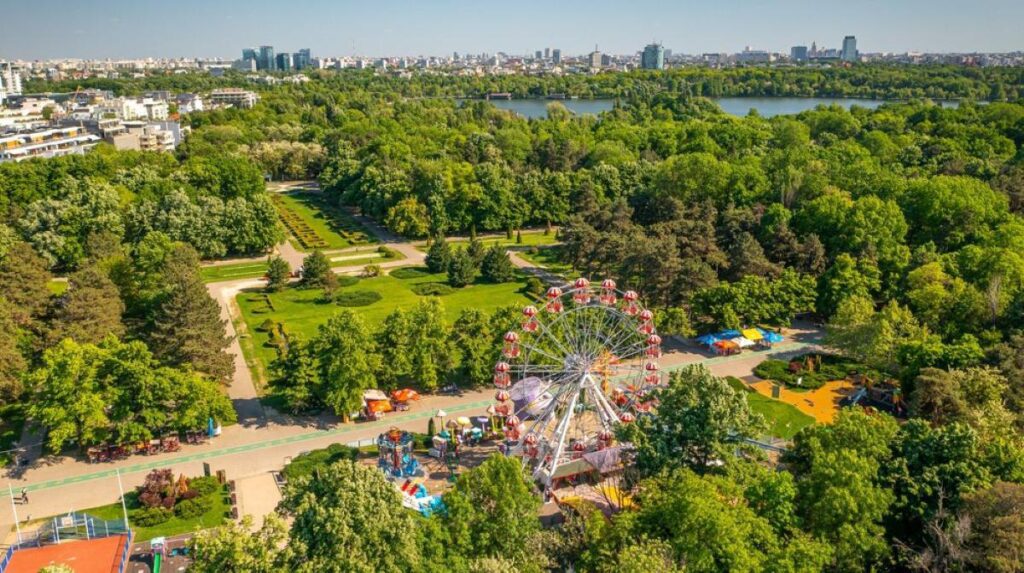 Herastrau Park - The Best Family-Friendly Parks in Bucharest